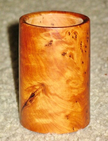 قطعة ديكور مصنوعة من خشب العرعار العرعر